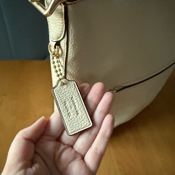 Coach x Peanuts Val Duffle Snoopy Bag - Picture 8 of 8